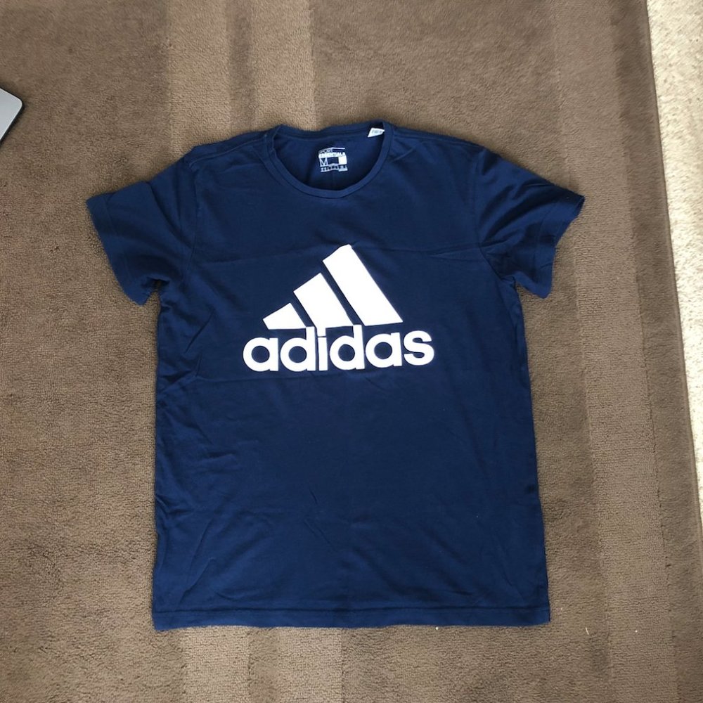 Mens Adidas T shirt